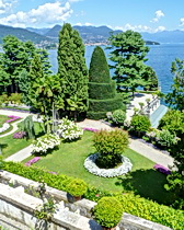 The grounds of the palace on Isola Bella
